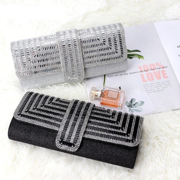 pochette bandoulière à strass