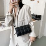 design sac à carreaux