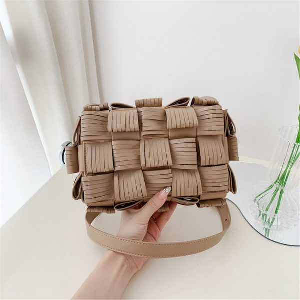 sac bandoulière cuir synthétique beige