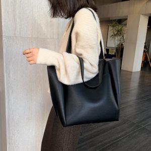 grand sac à bandoulière cuir synthétique